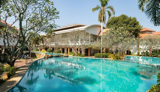 Thara Cholapruek Resort