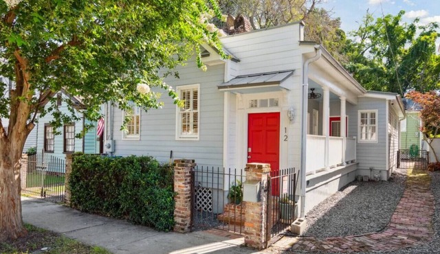 The Agave- 3 Bedroom Historic Cottage