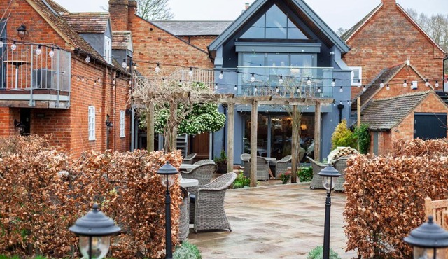 The Bell, Alderminster, Stratford-upon-Avon - Brunning and Price