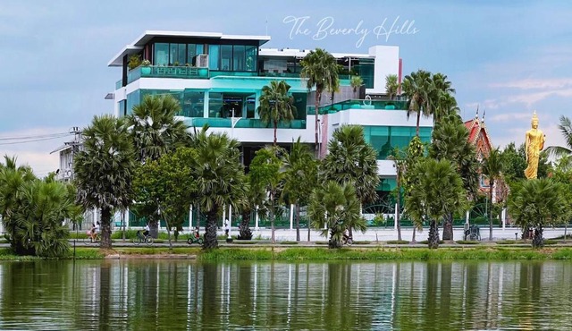 The Beverly Hills Hotel