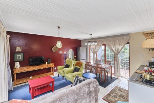 The Cozy 2 bedroom Apartment