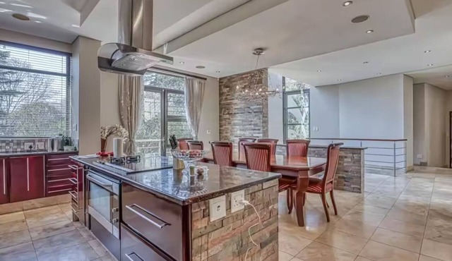 The Eden luxury manor, Sandton