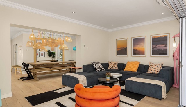 The Happy House Green Point – Pool, Parking