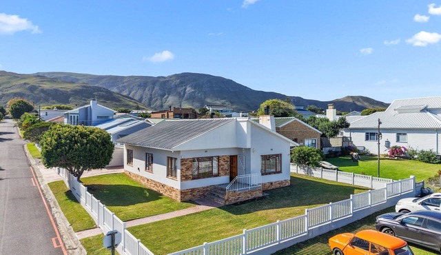 The Kleinmond Cottage