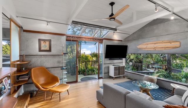 The Laguna Beach Tree House - Booking Spring 2026!