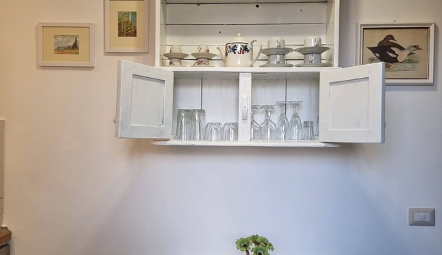 The little house on the river - nice one-bedroom apartment very close to the city center
