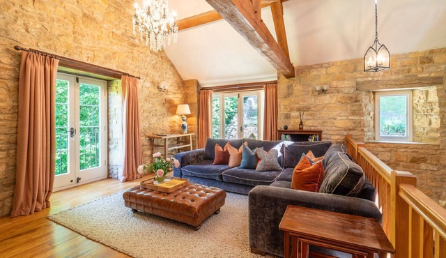 The Mill - a cottage that sleeps 6 guests in 3 bedrooms