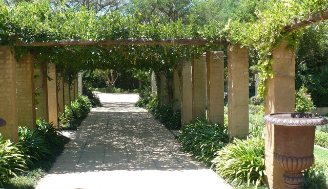 The Moon and Sixpence Garden Guest House