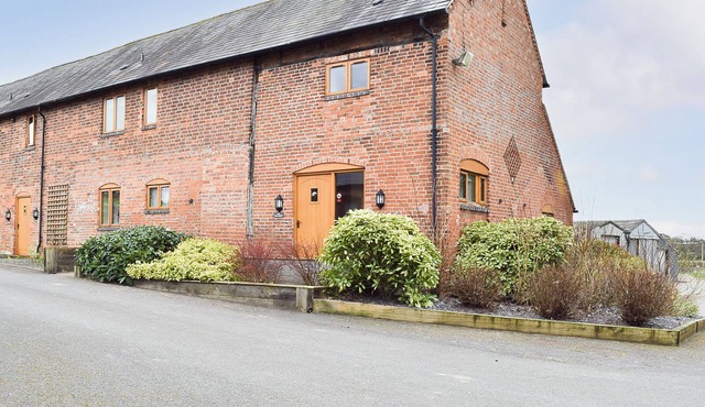 The Old Dairy - UKC4698
