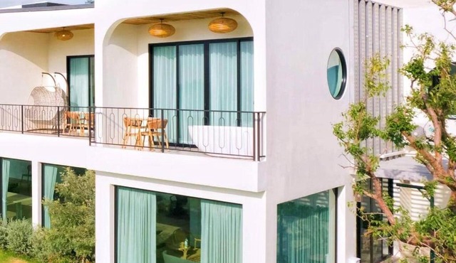The Peak Hill Pool Villa