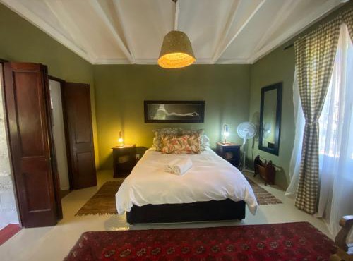 The Riverdeck Accommodation and Backpackers