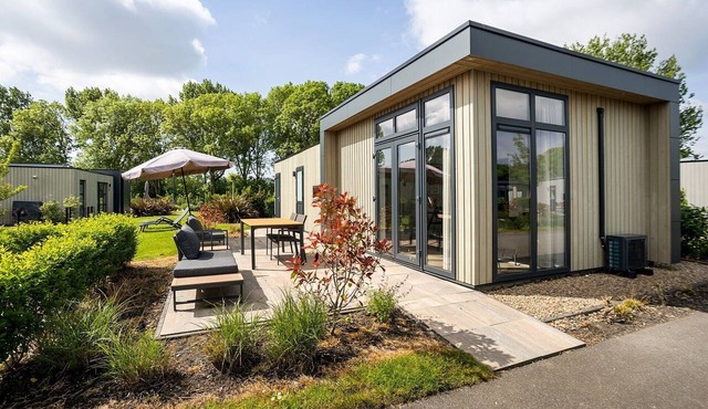 Top-modernes Chalet Auszeit mit Großem Garten am Ijsselmeer