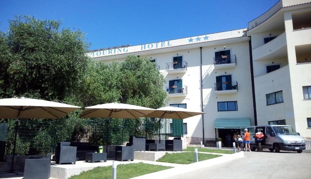 Touring Hotel