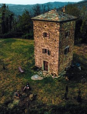Tower house Gombola