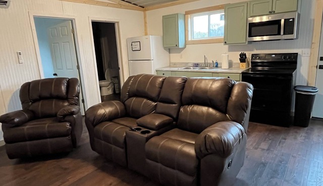 Tranquil charming Tiny House in Clinton