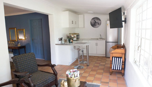 Tranquil Cottage on Horse Farm