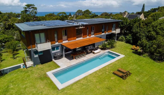 Treestone Villa | Hermanus | Pool | Mountain views