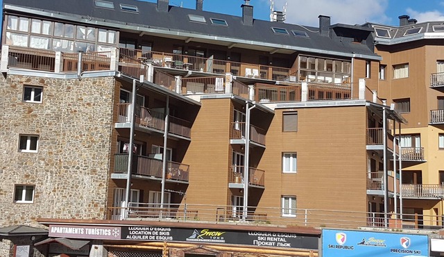 TRES ESTRELLES 43 -estudi 4 pers-terrassa-piste Pas de la Casa -005990