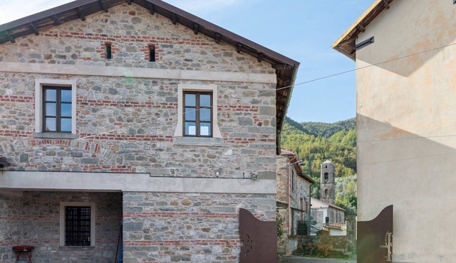 Tuscan Haven- Spacious Home