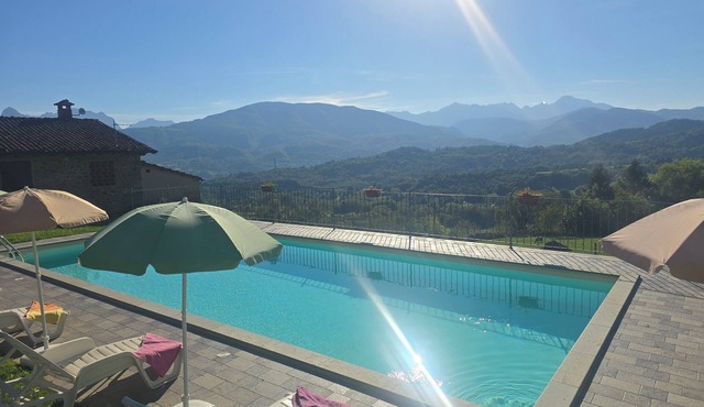 Two Apartments, Private Pool, Walk to Village Restaurants, Sleeps 12, Great view