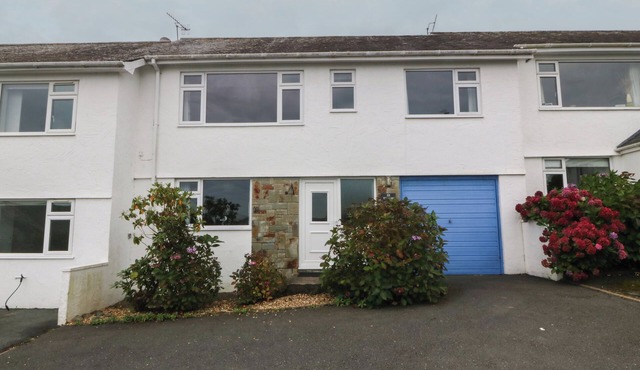 TY NANT, pet friendly, country holiday cottage in Abersoch