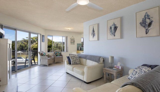 UMINA BEACH OCEAN VIEW - WATERFRONT UMINA BEACH