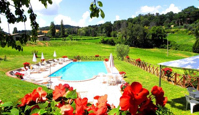 Vacation Home "Agriturismo Aurora - Olmo" with Shared Pool, Shared Terrace & Wi-Fi