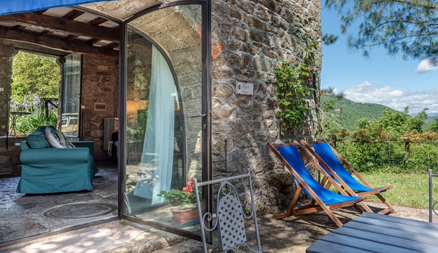 Vacation Home "Mulino Con Piscina Vicino Firenze" with Mountain View, Shared Pool & Wi-Fi