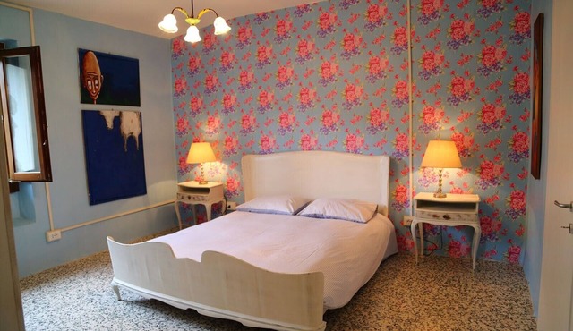 Vacation Home "Re Piano Le Colline" with Shared Pool, Private Terrace & Wi-Fi