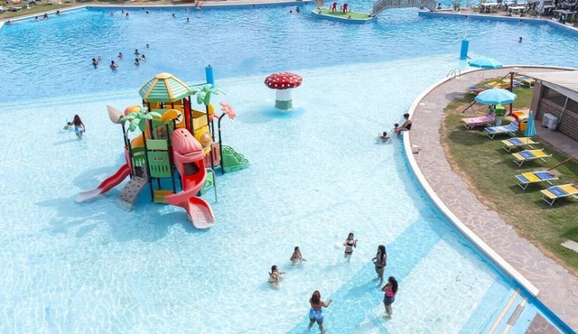 Vacation park Fantastico Bungalow Lake for 8 persons