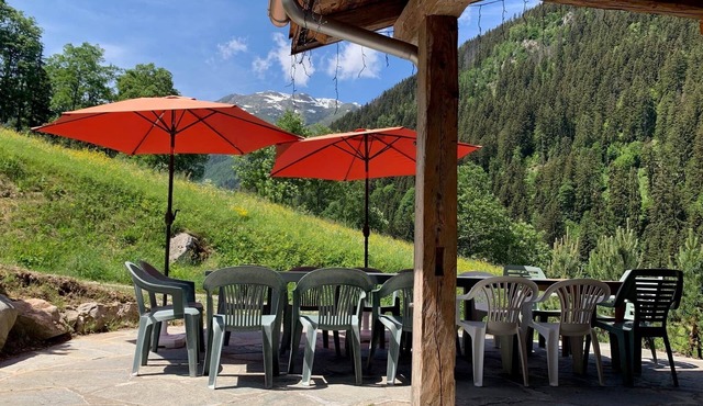 Very nice cottage for 15 in the heart of Beaufortain