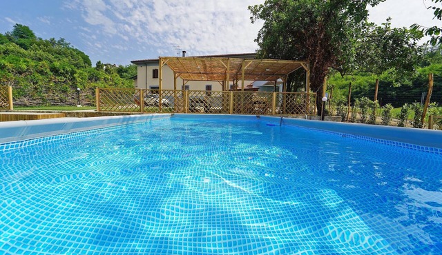 VILLA ADELAIDE 20Pax, Free WiFi, Private pool near Apuan Alps and Cinque Terre