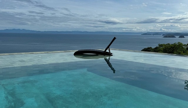 Villa Amor Azul, Playa Ocotal - Walk to the Beach, Infinity Pool, Forever Views