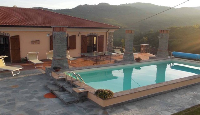 Villa Arbeio 8+6, Emma Villas
