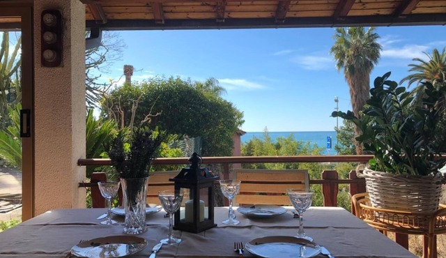 Villa Ascheri Country House with Sea View, Garden & Wi-Fi