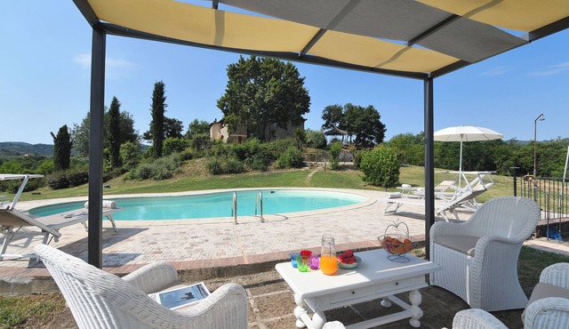 Villa Bella Lisa in Chianti with Pool+Jacuzzi!