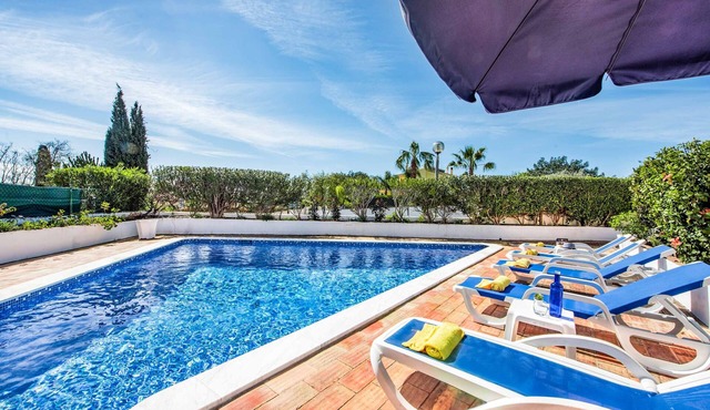 Villa Buganvilia - Three Bedroom Villa, Sleeps 6