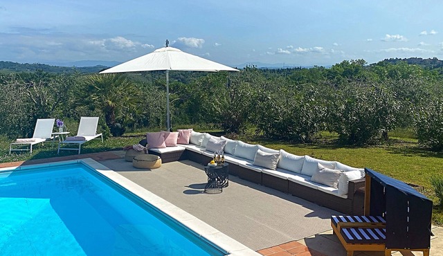 Villa Casa Collina - Castelfalfi - Tuscany - Saltwater pool- Airco & VIP Service