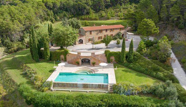 Villa 'Cava Alta' with Sea View, Wi-Fi and Air Conditioning