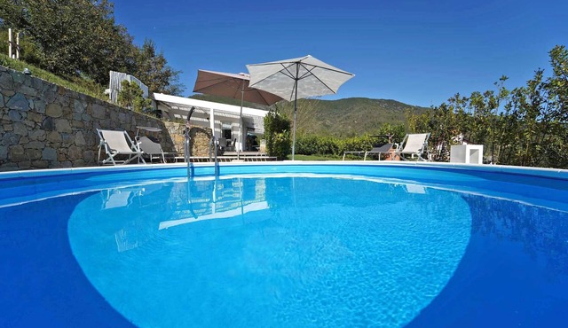 VILLA COSTA 5pax, charming cottage with private pool, A/C, BBQ near Cinque Terre
