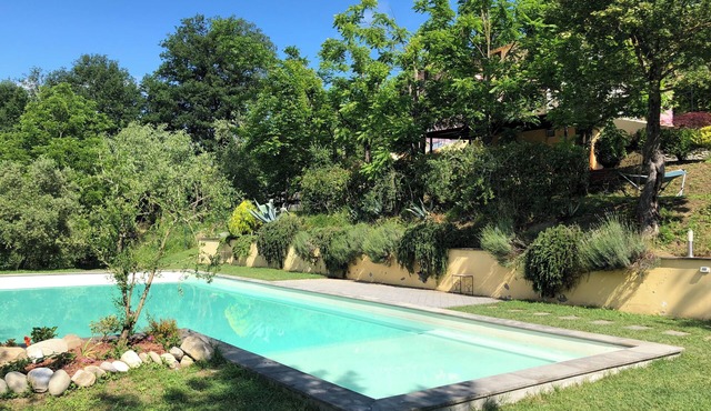 Villa Dei Poeti 16Pax Large Pool, A/C, BBQ, Chef, Sport Activities, near 5 Terre