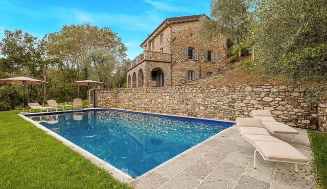 Villa delle Ginestre - 10pax with private pool and jacuzzi