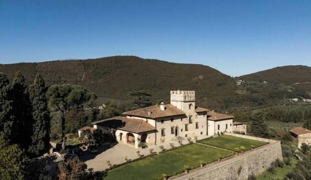 Villa di Volmiano Ancient villa surrounded by nature, near Florence – Tuscany