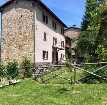 Villa Doubledot