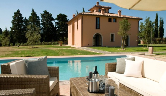 Villa for 11 People in Tuscany with private pool