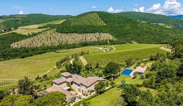 Villa Gaiole - Seven Bedroom Villa, Sleeps 14
