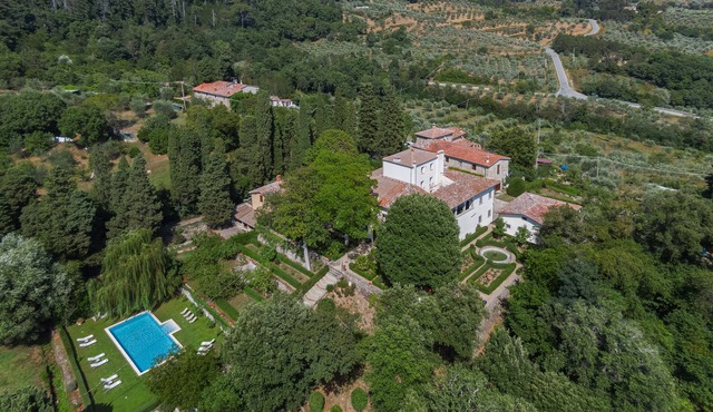 Villa Guadagni, historic mansion with garden and pool