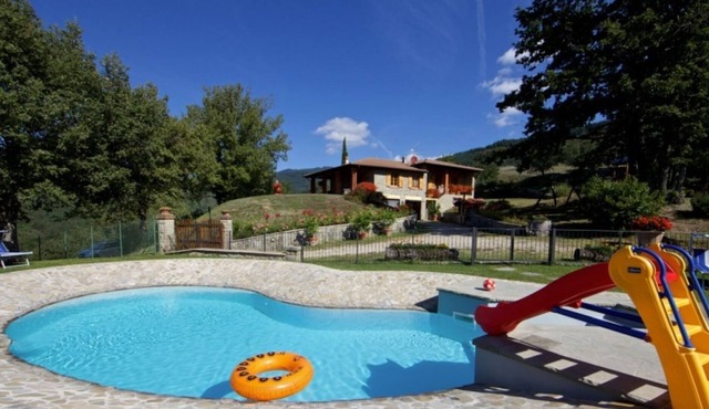 Villa Heidi. Sleeps 6. Private pool.