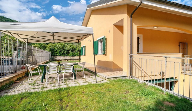 Villa 'Il Frutteto 48' with Private Terrace and Wi-Fi
