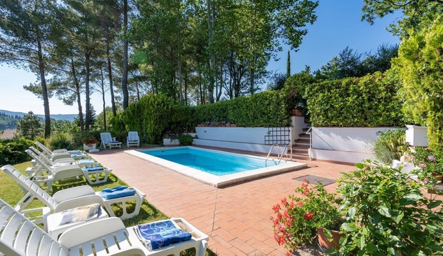 Villa in Colle Di Val D'elsa with 3 bedrooms sleeps 6